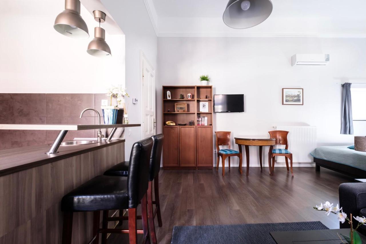 Andrassy Garden Apartment In Center Budapest Kültér fotó